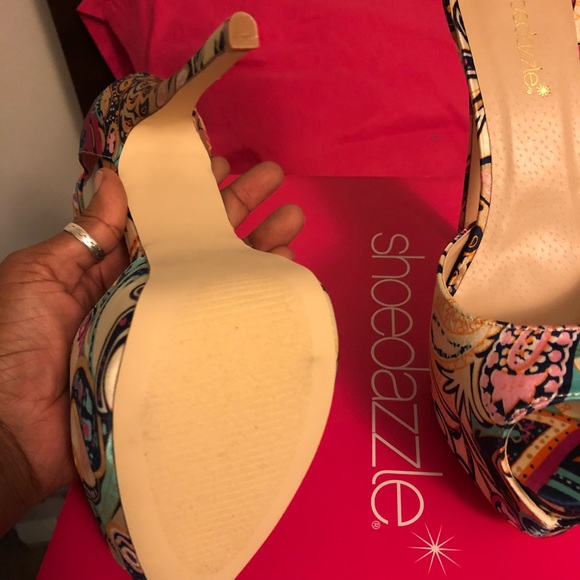 Shoes - Picture 3 of 3